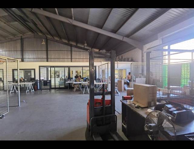 INDUSTRIAL PROPERTY TO RENT IN WALTLOO
